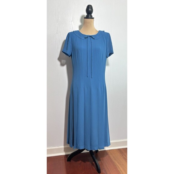Talbots Dress Womens 10 P Blue Crepe Pleated Peter Pan Collar Midi Short Sleeve - Picture 1 of 16
